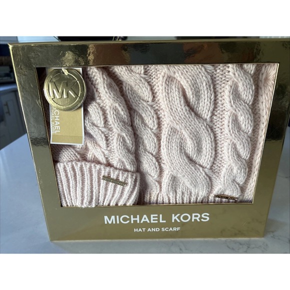 Michael Kors MK Womens Cable Knit Cuff Beanie Hat Scarf Soft Pink Gift Box Set - Picture 1 of 4
